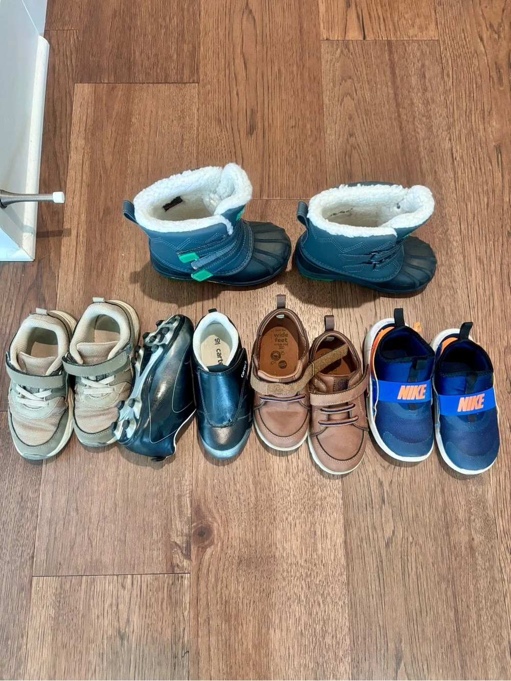 Boys’ Shoe Bundle 5 Pairs Nike, Snow Boots, Cleats, Dress Shoes - size 9 & 10